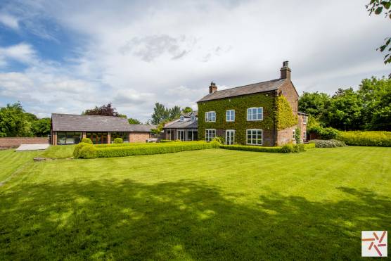 3347C 25 tv shoot location house in Cheshire traditional farmhouse with rural views.jpg