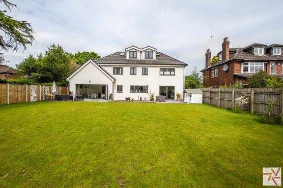 3350C 22 filming location house in Cheshire large garden with patio seating area