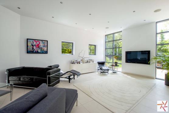 3351C 1 photo shoot location house in Cheshire contemporary white living room.jpg