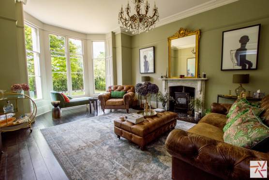 3355C 8 tv drama location house in Cheshire period property elegant living room