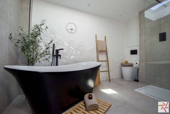 3359L 24 tv commercial location house in Lancashire contemporary property with large bathroom