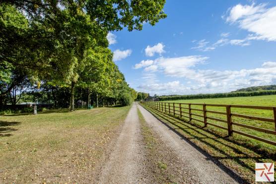 3371N 24 tv drama location in North Yorkshire with event space and walled garden