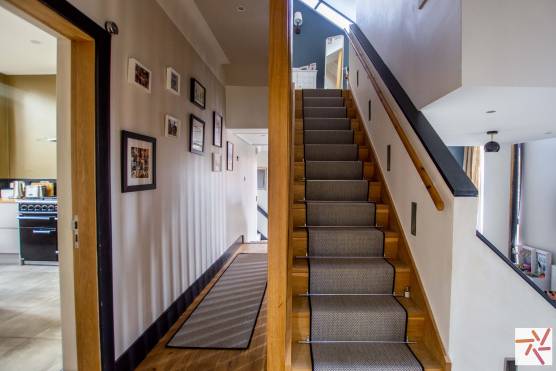 3373V 14 tv commercial location house in Merseyside family home with large staircase