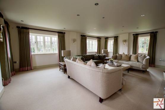 3376C 8 tv drama location house in Cheshire with large living area