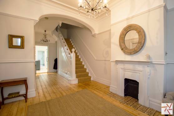 3378C 10 filming location house in Cheshire Period property with large hall and staircase