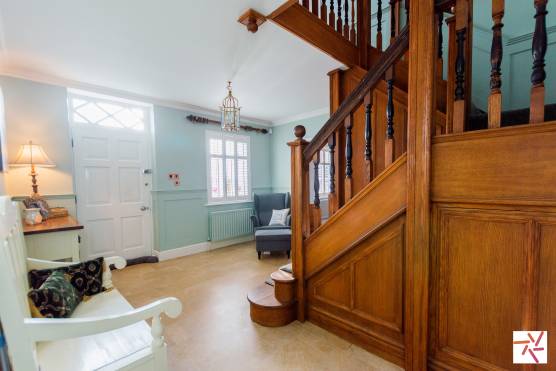 3384L 16 photo shoot location house in Lancashire beautiful family home in rural setting large wooden staircase