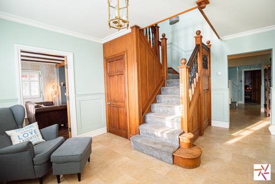 3384L 17 tv shoot location house in Lancashire beautiful family home in rural setting large wooden staircase