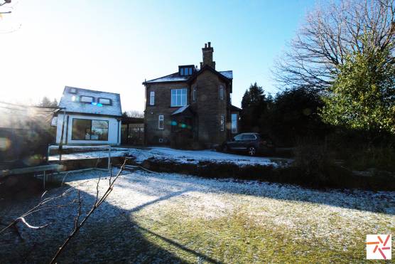 3386W 19 tv drama location house in west yorkshire period property garden.jpg