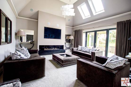 3394N 9 tv commercial location house in North Yorkshire large modern family home with large living room