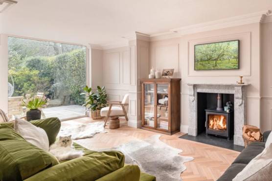 3397H 6 photo shoot location house in Shropshire stylish living room with fireplace