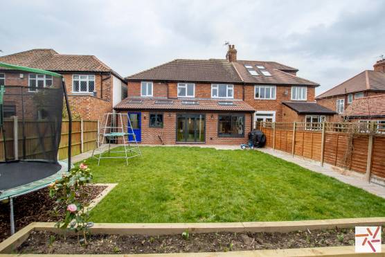 3396N 20 filming location house in North Yorkshire with enclosed family garden