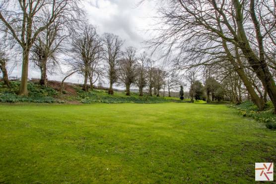 3398S 33 photo shoot location house in Staffordshire historical property with impressive gardens and views