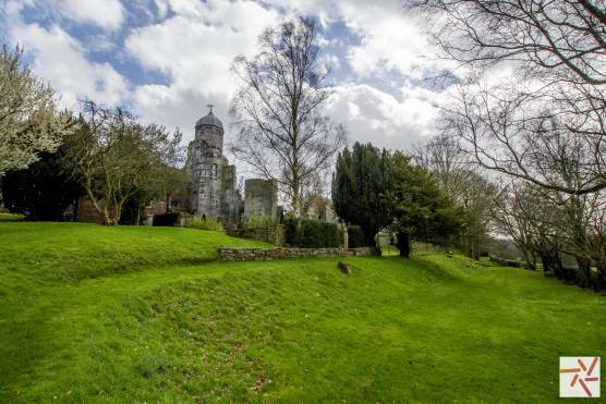 3398S 34 tv shoot location house in Staffordshire historical property with impressive gardens and views