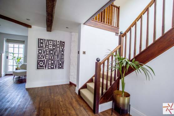 3400W 13 tv drama location house in West Yorkshire open plan living area with exposed beams