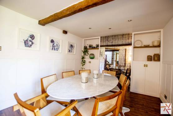 3400W 8 tv drama location house in West Yorkshire dining area with exposed beams