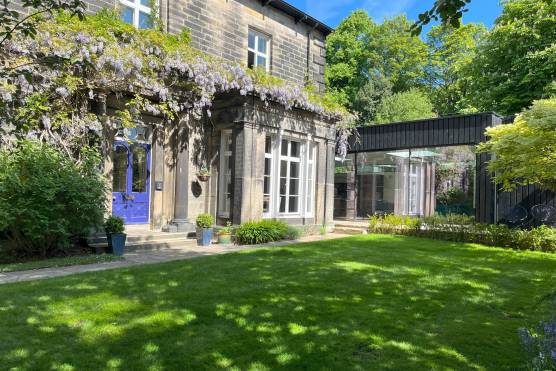 3431W 31 tv drama location house in Leeds period property with modern extension