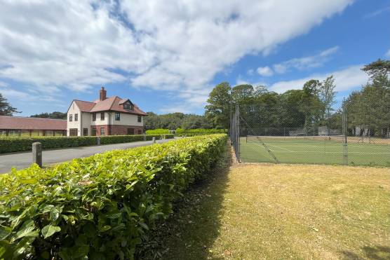 3409V 56 filming location house in Merseyside large property with large gardens and tennis court