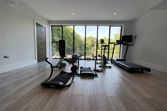 3418C 14 filming location house in Cheshire modern home gym.JPG