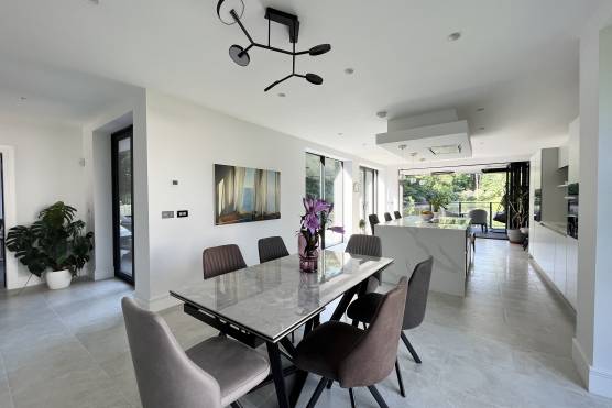 3418C 5 tv shoot location house in Cheshire contemporary open plan kitchen.jpg