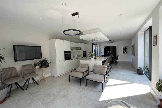 3418C 7 filming location house in Cheshire contemporary open plan kitchen.jpg