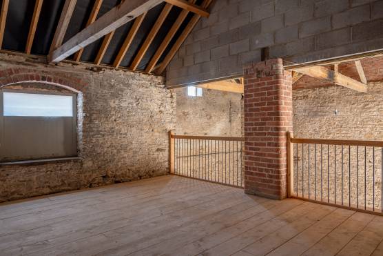 3416N 9 tv commercial in North Yorkshire exposed brick barn with mezzanine.jpg