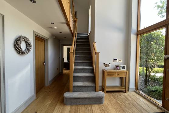 3417C 10 filming location house in Cheshire with large entryway and staircase