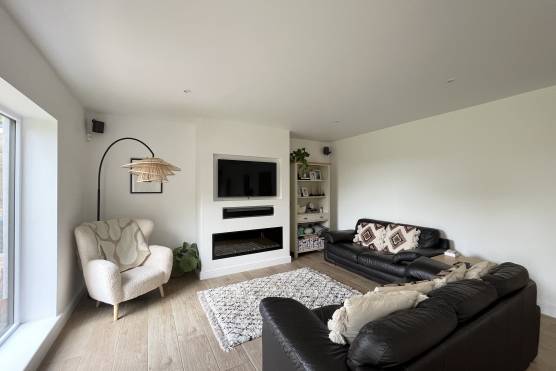 3426W 10 filming location house in Cheshire large stylish open plan living area