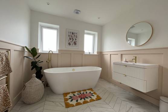 3426W 21 photo shoot location house in Cheshire large stylish bathroom