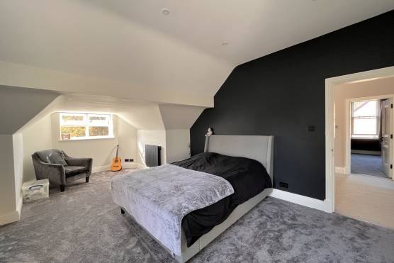 3432M 22 photo shoot location house in Manchester large stylish bedroom