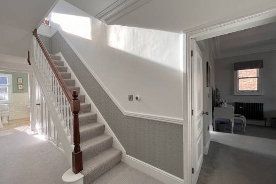 3431M 25 filming location house in Manchester large hallway and staircase