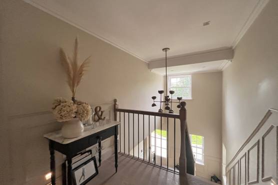 3435W 35 filming location house in West Yorkshire large stylish staircase