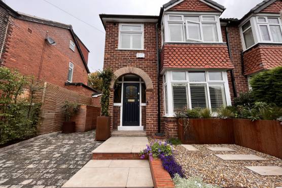 3440W 32 photo shoot location house in Leeds semi detached family home.JPG