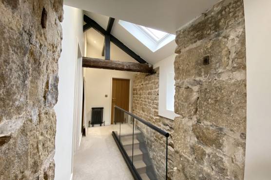 3458W_25_filming_location_house_in_West_Yorkshire_stylish_staircase