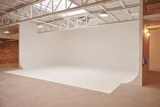 3456V 3 tv shoot studio location in Merseyside.jpg