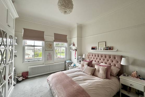 3459V 25 filming location house in Merseyside stylish bedroom