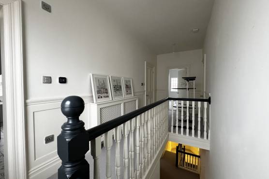 3459V 35 filming location house in Merseyside stylish hallway