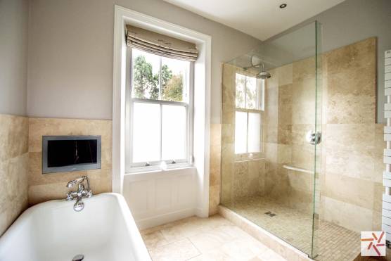 3461W 25 photo shoot location in west yorkshire large family bathroom.jpg