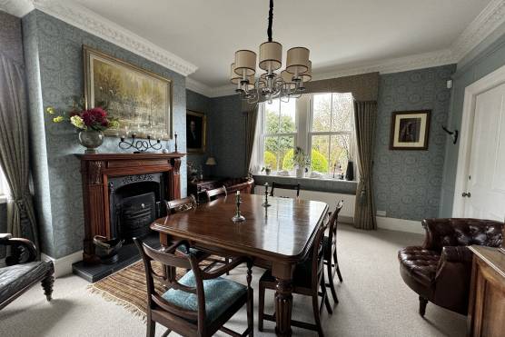 3462W 15 filming location house in West Yorkshire large dining room