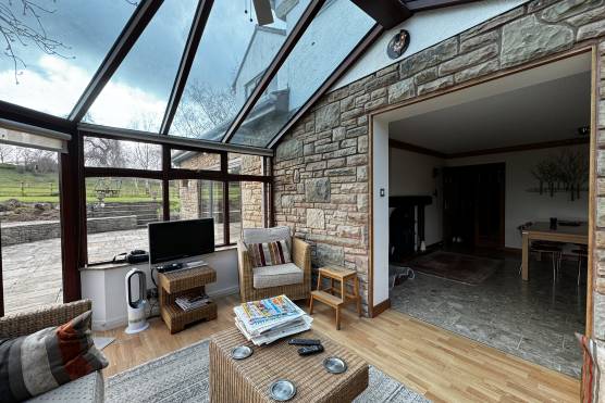 3464C 12 tv shoot location house in Cheshire farmhouse with large conservatory