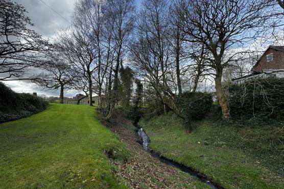 3464C 62 tv shoot location house in Cheshire farmhouse with acres of farmland