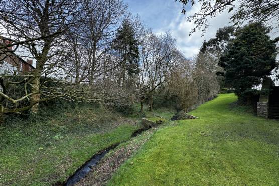 3464C 63 tv drama location house in Cheshire farmhouse with barns and stables