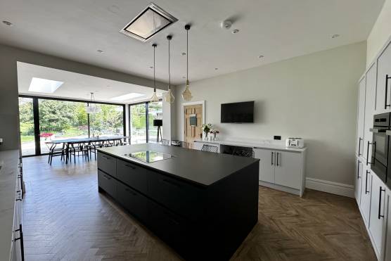 3471W 4 tv commercial location house in West Yorkshire modern open plan kitchen