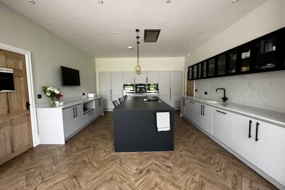 3471W 5 filming location house in West Yorkshire modern open plan kitchen