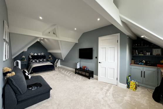 3473L 21 filming location house in Lancashire attic boys bedroom.jpg