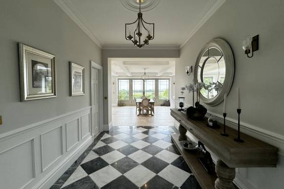 3473L-8-tv-shoot-location-house-in-Lancashire-period-property-entrance-hall-with-tiled-floor.jpg