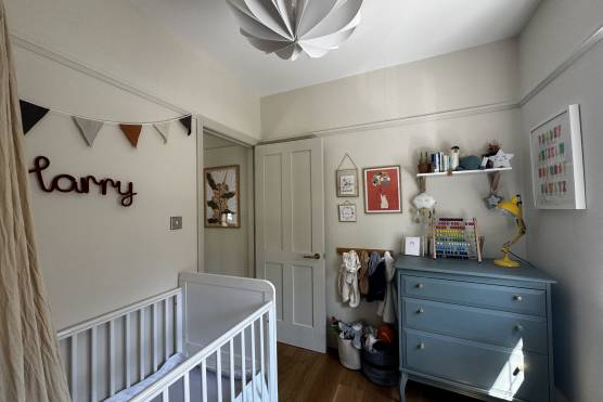 3475W-26-tv-drama-location-house-in-Leeds-baby-nursery.JPG