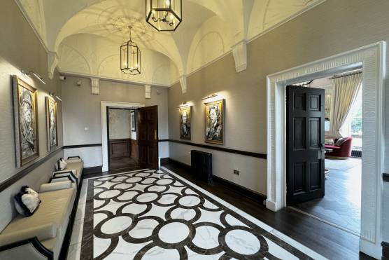 3479C 10 tv commercial location house in Cheshire period property tiled entrance hallway.jpg