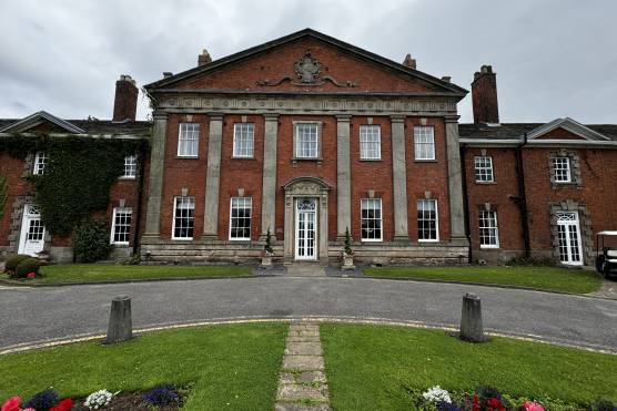 3479C 43 filming location house in Cheshire elegant period property.JPG