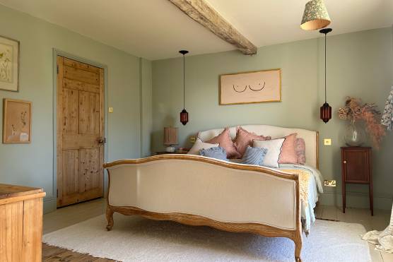 3485NW 19 tv shoot location house in North Wales period property stylish bedroom.jpg