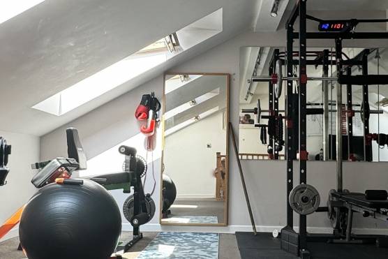 3486M 50 tv shoot location house in Bolton home gym.jpg